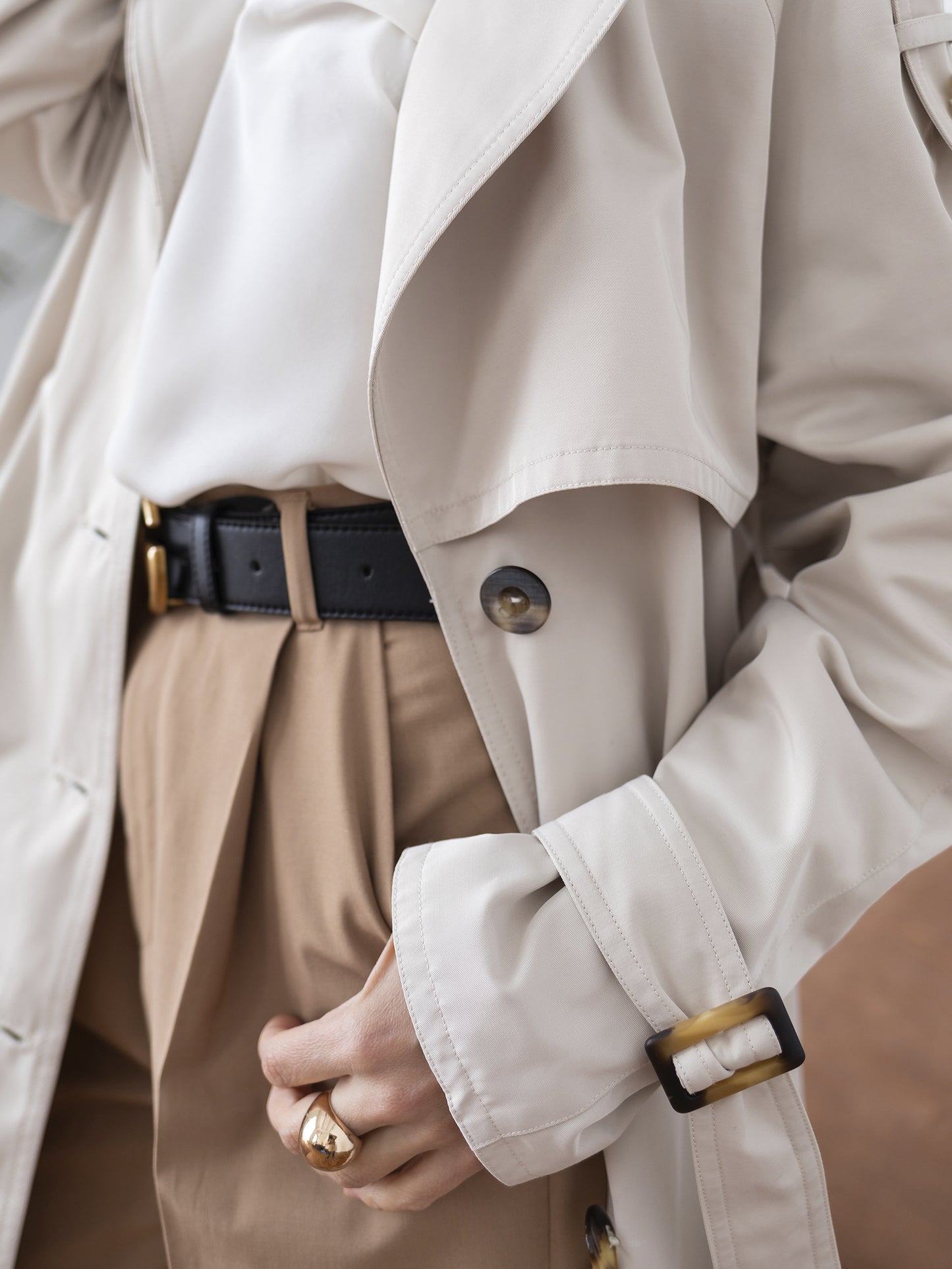 Double-breasted water-resistant Gun Flap Trench Coat, Milk