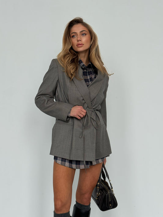 Suit jacket with belt, gray